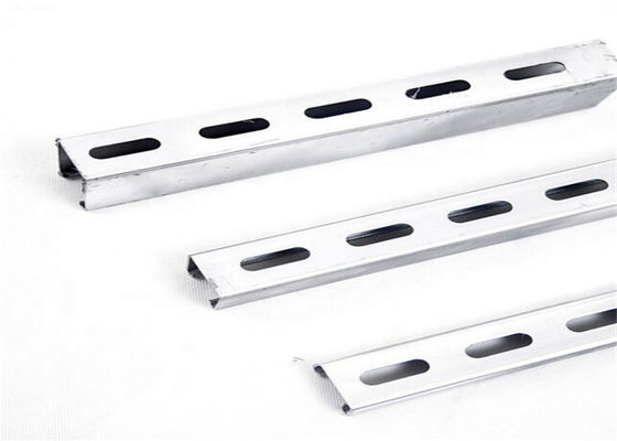 良い価格 前に電流を通された鋼鉄プロフィールの正方形の管のGIの管の空セクション太陽光起電ステントの台紙 オンライン