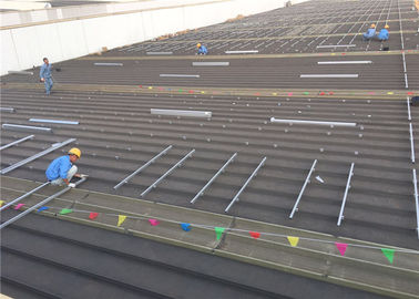 良い価格 調節可能な太陽電池パネルの屋根の土台システム ブラケットの注文の製作ブラケット オンライン