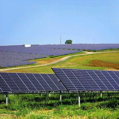 良い価格 ステンレス鋼SUS304の太陽電池パネルの地上の土台のシステムによってひかれる植物の山 オンライン
