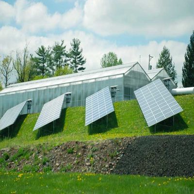 良い価格 Q235鋼鉄光起電発電所の平らな太陽電池パネルの取付金具のキット オンライン