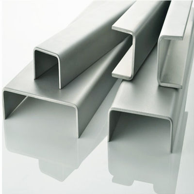 良い価格 太陽エネルギーのステントのための電流を通された冷間圧延されたC Uの鋼鉄プロフィール オンライン