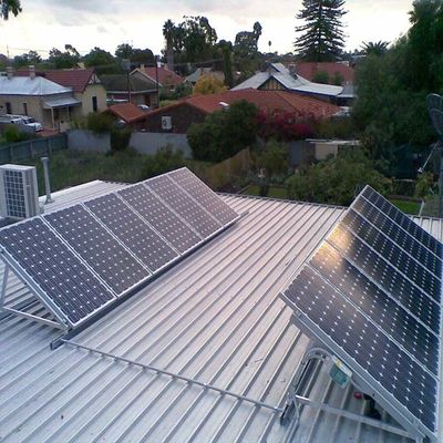良い価格 屋根の台紙によって陽極酸化されるSUS304太陽電池パネルの悩ますシステム オンライン